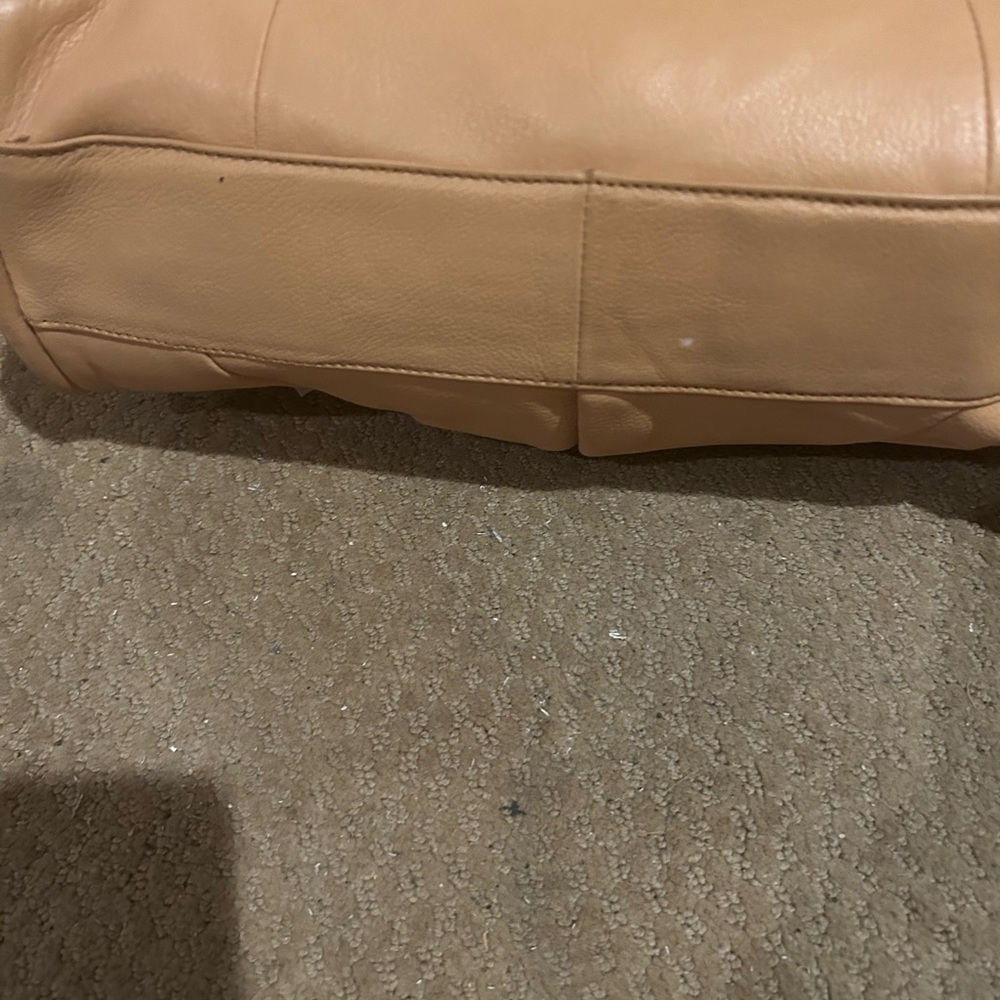 B Makowsky Tan Leather Shoulder Bag - Picture 4 of 5
